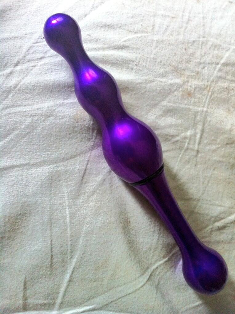 Dildo by tantus