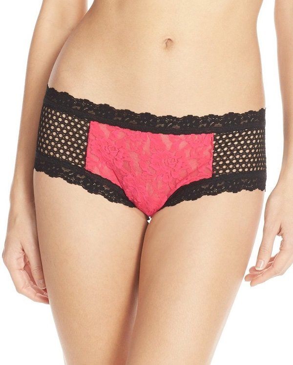 The P. reccomend Underwear for girls with vaginal hole