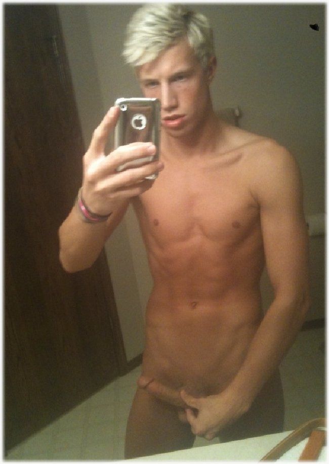 Naked teenage boy blonde