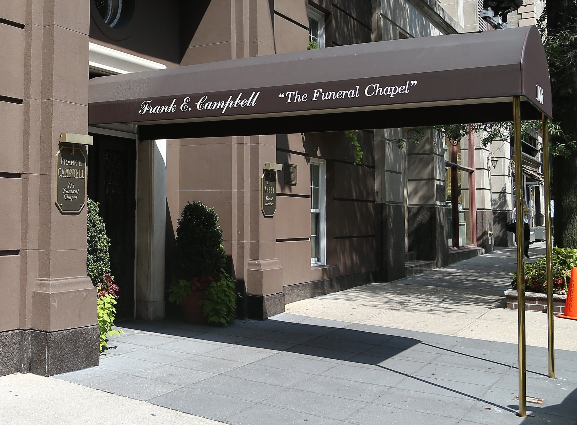 Campbell funeral home manhattan