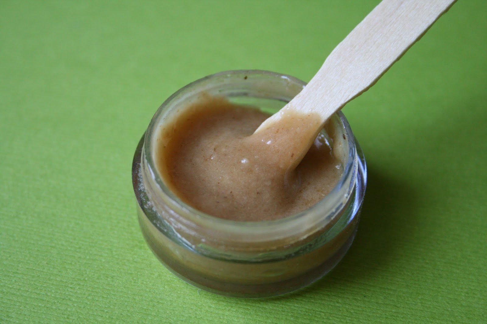 Honey and peanut butter facial