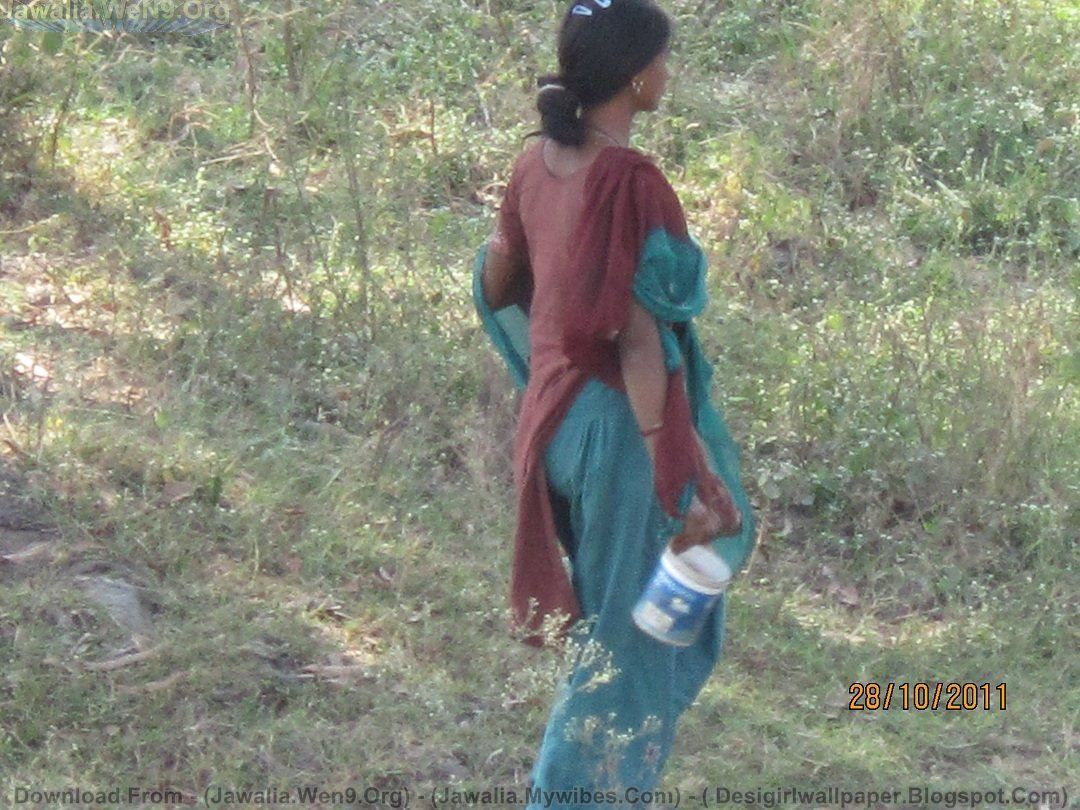 Indian girls pissing photos