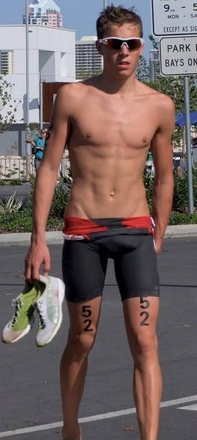 Twink lycra vpl photo