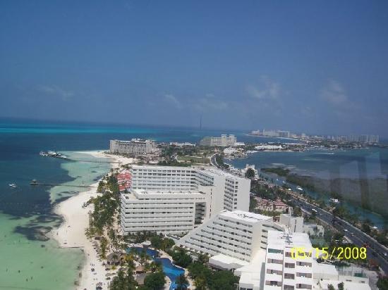 best of Strip Cancun hotels on the
