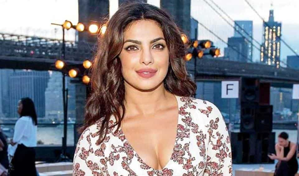 best of Chopda wear dont priyanka Hot